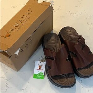 Kualilu Brown Sandals